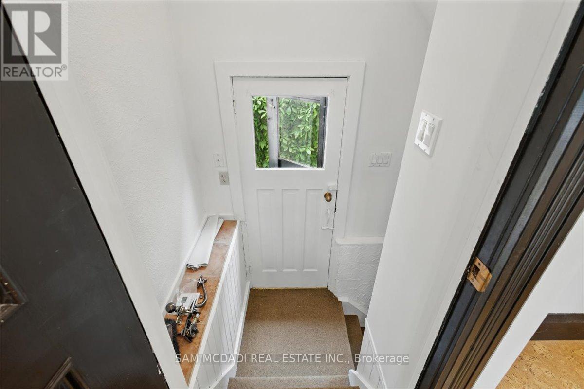 62 Maple Avenue S, Mississauga, ON - Indoor Photo Showing Other Room