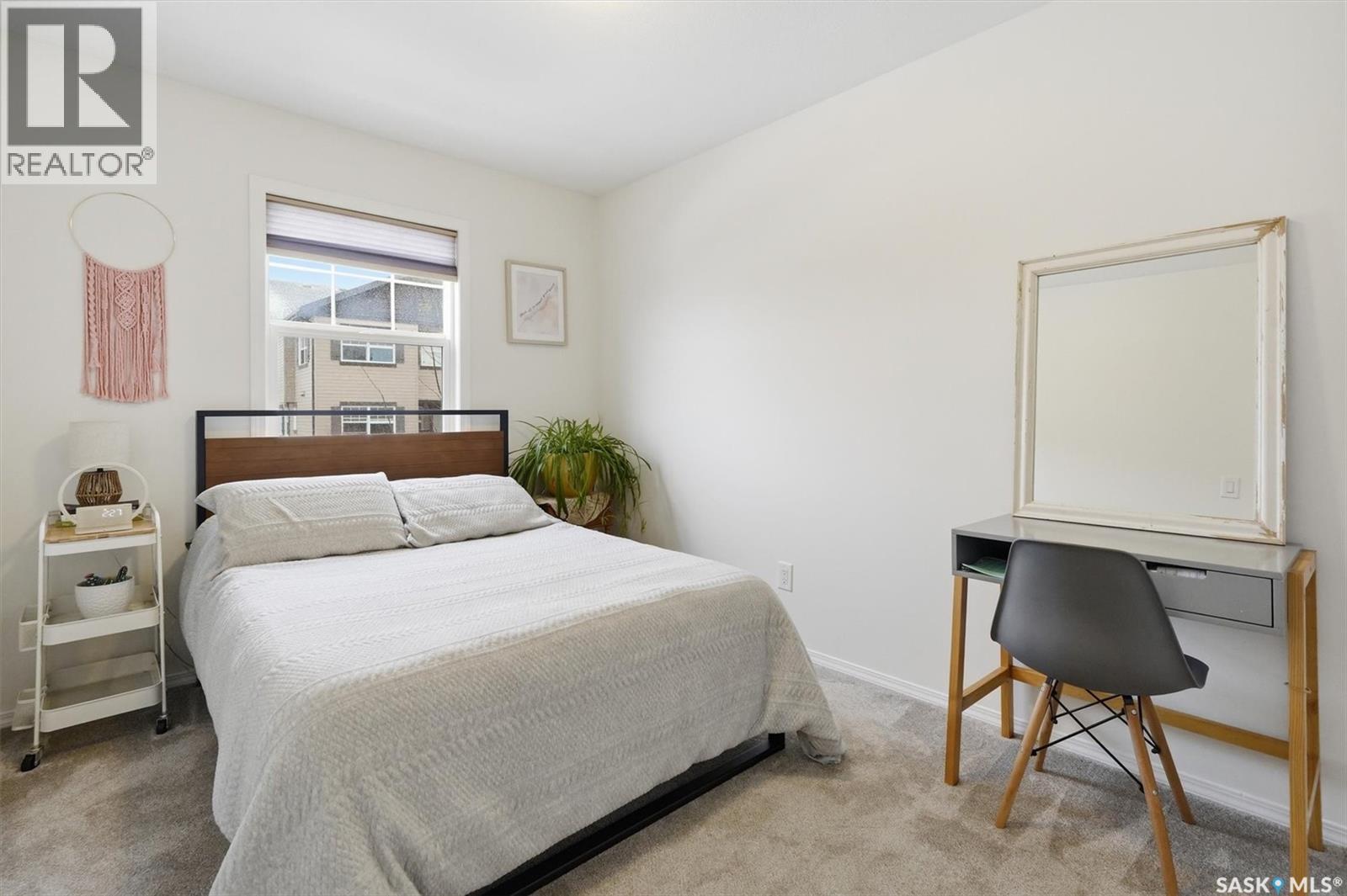 344 Levalley Cove, Saskatoon, SK - Indoor Photo Showing Bedroom