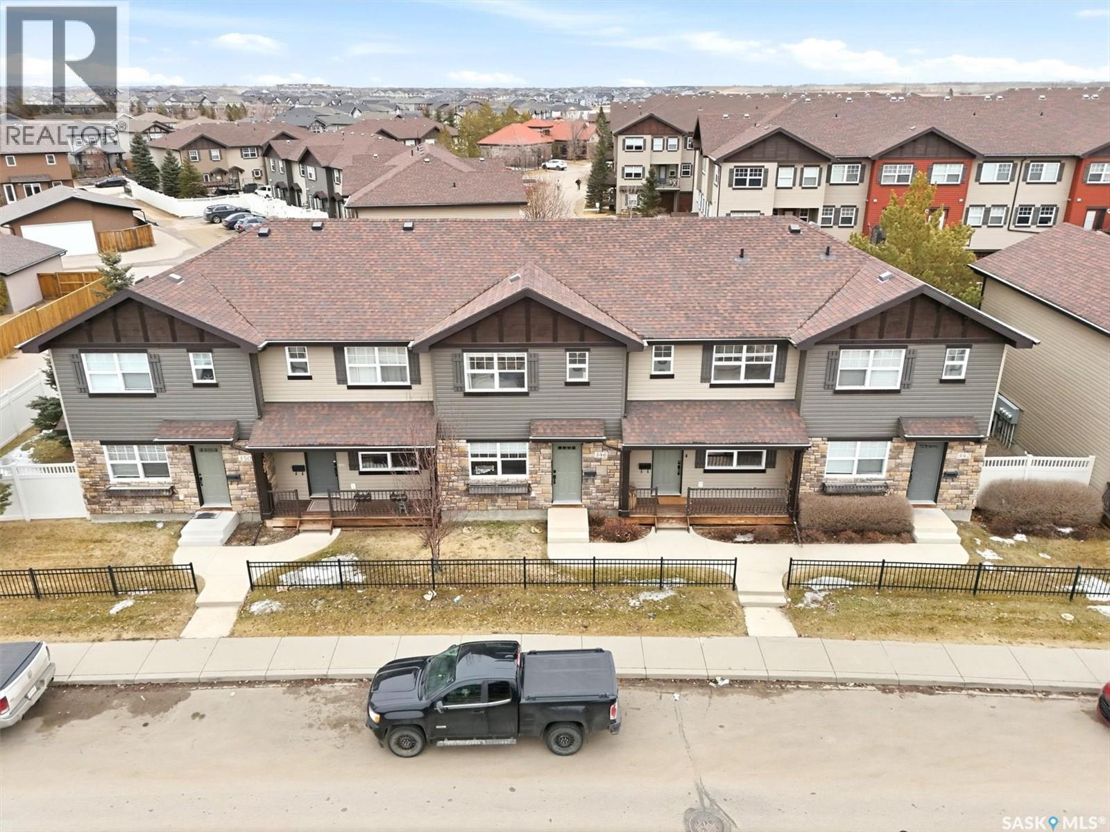 344 Levalley Cove, Saskatoon, SK - Outdoor