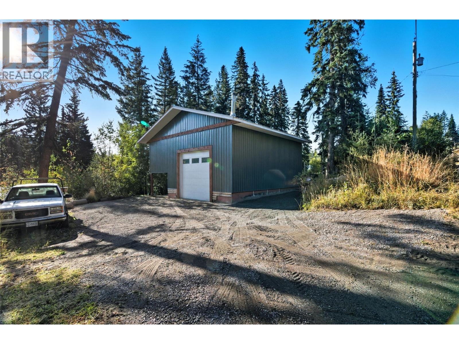 9063 Doyle Road, Kamloops, BC - Outdoor