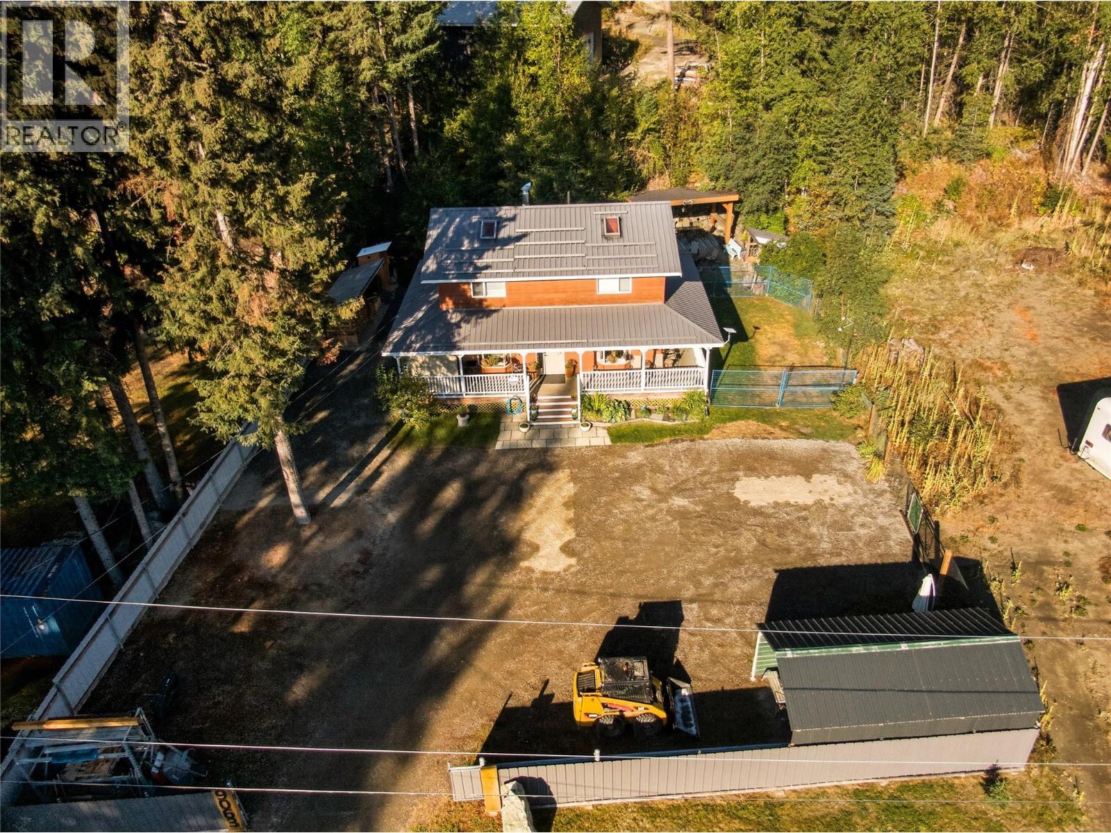 9063 Doyle Road, Kamloops, BC - Outdoor