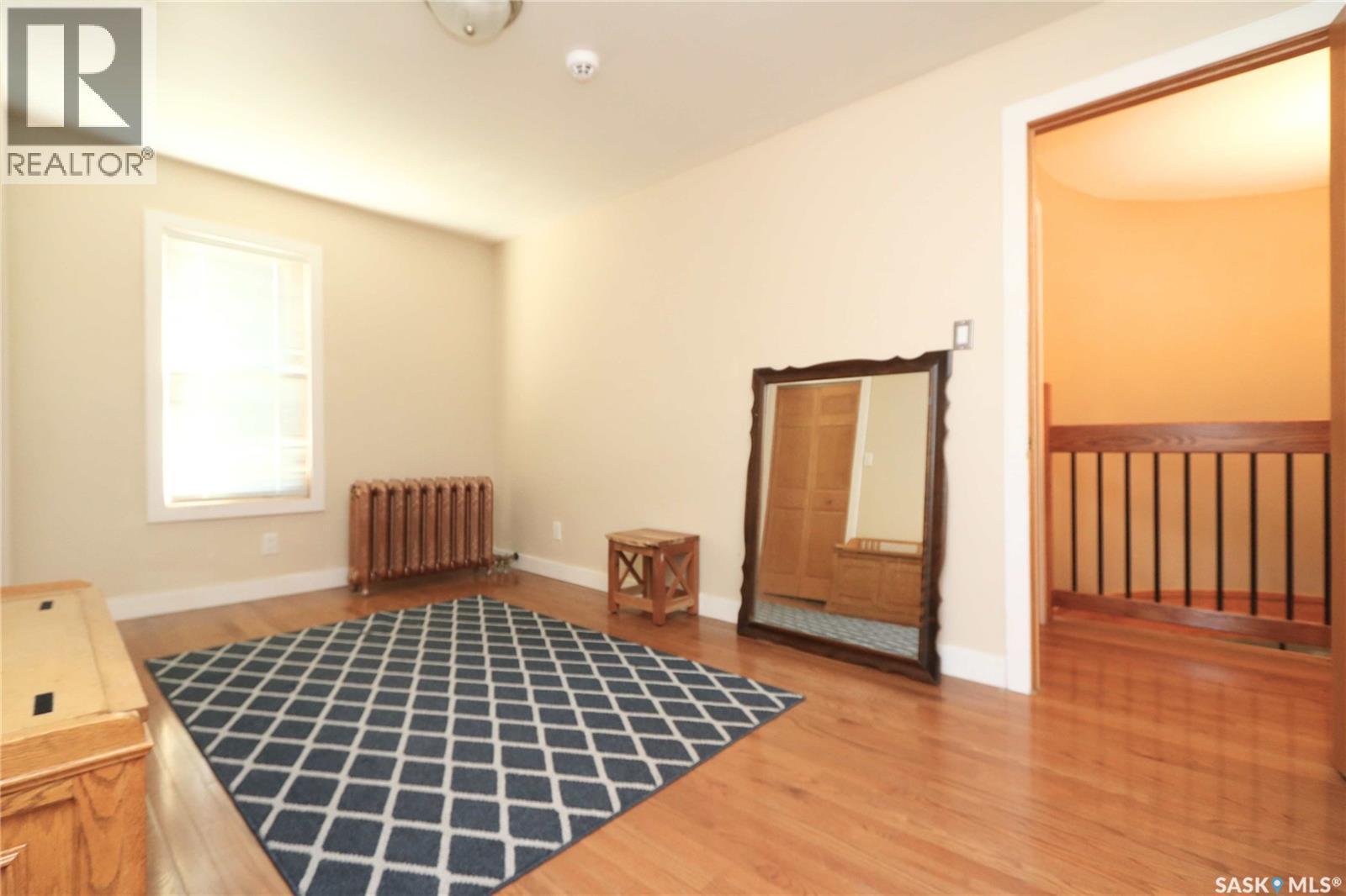34 Laurier Avenue, Yorkton, SK - Indoor