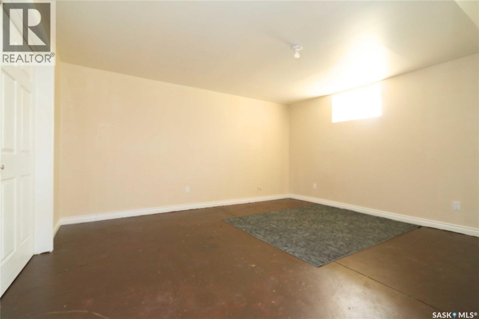 34 Laurier Avenue, Yorkton, SK - Indoor Photo Showing Other Room