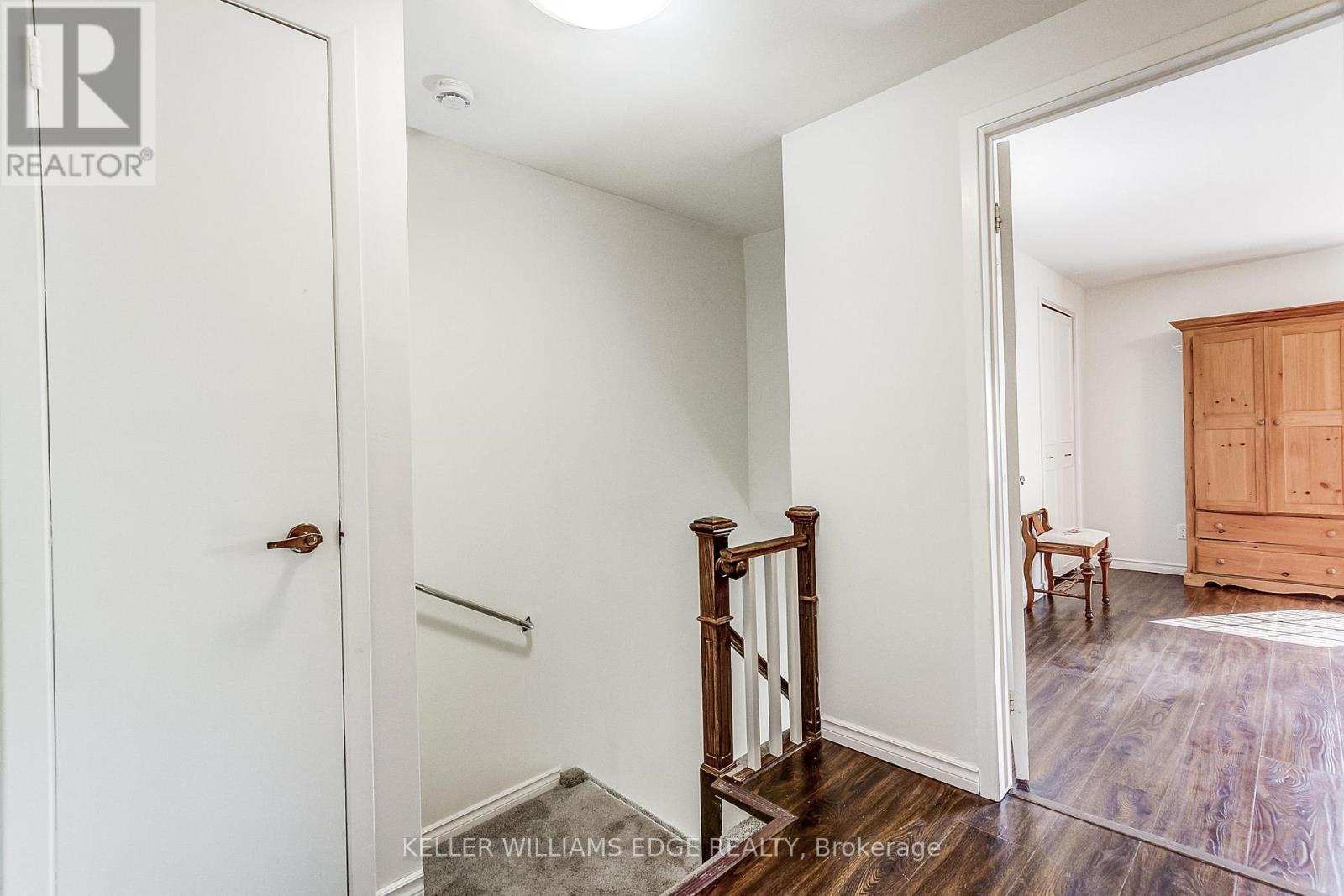 1 - 567 Guelph Line, Burlington, ON - Indoor Photo Showing Other Room