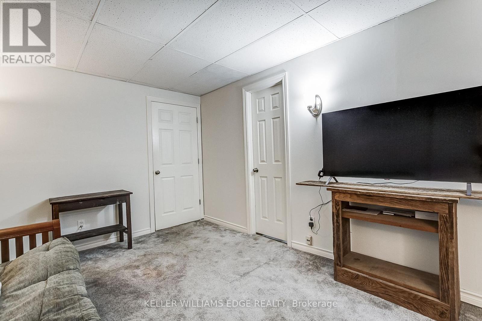 1 - 567 Guelph Line, Burlington, ON - Indoor