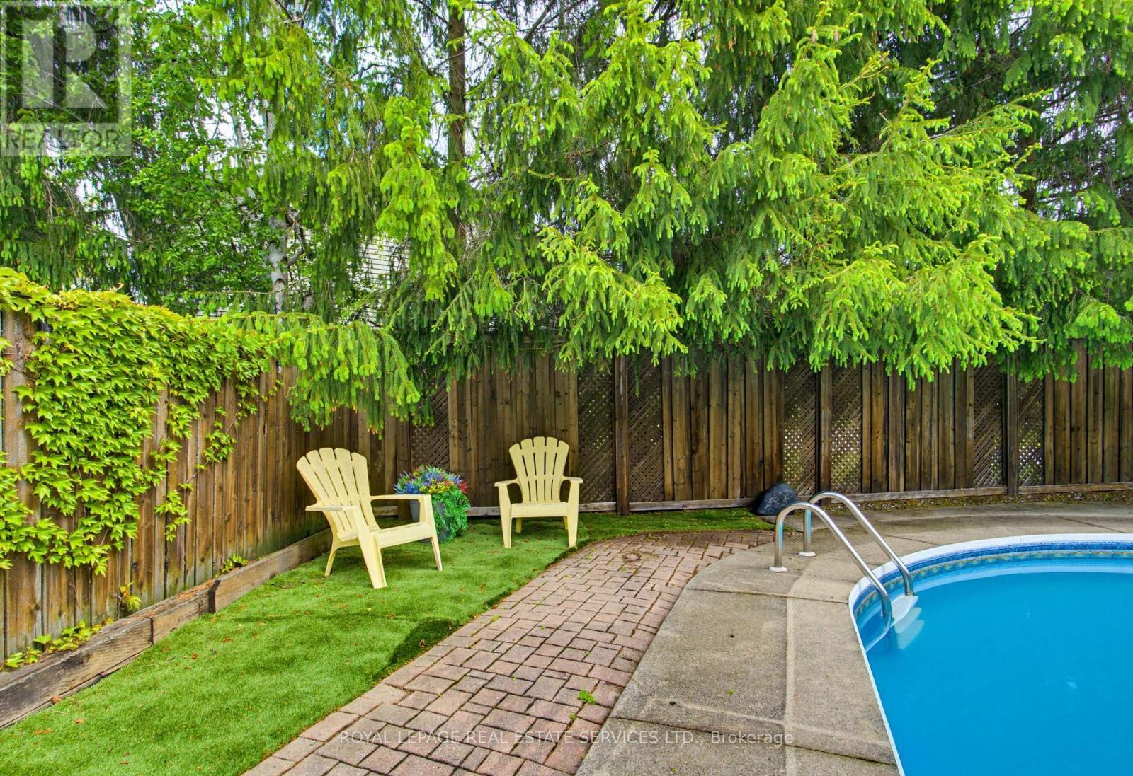 1390 Peerless Court, Oakville, ON