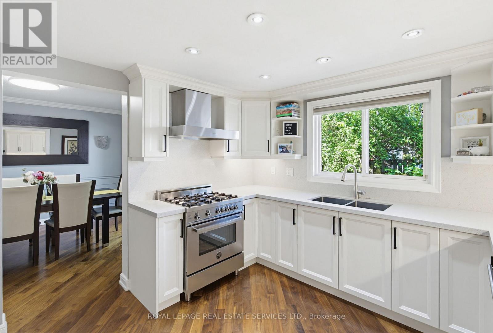 1390 Peerless Court, Oakville, ON