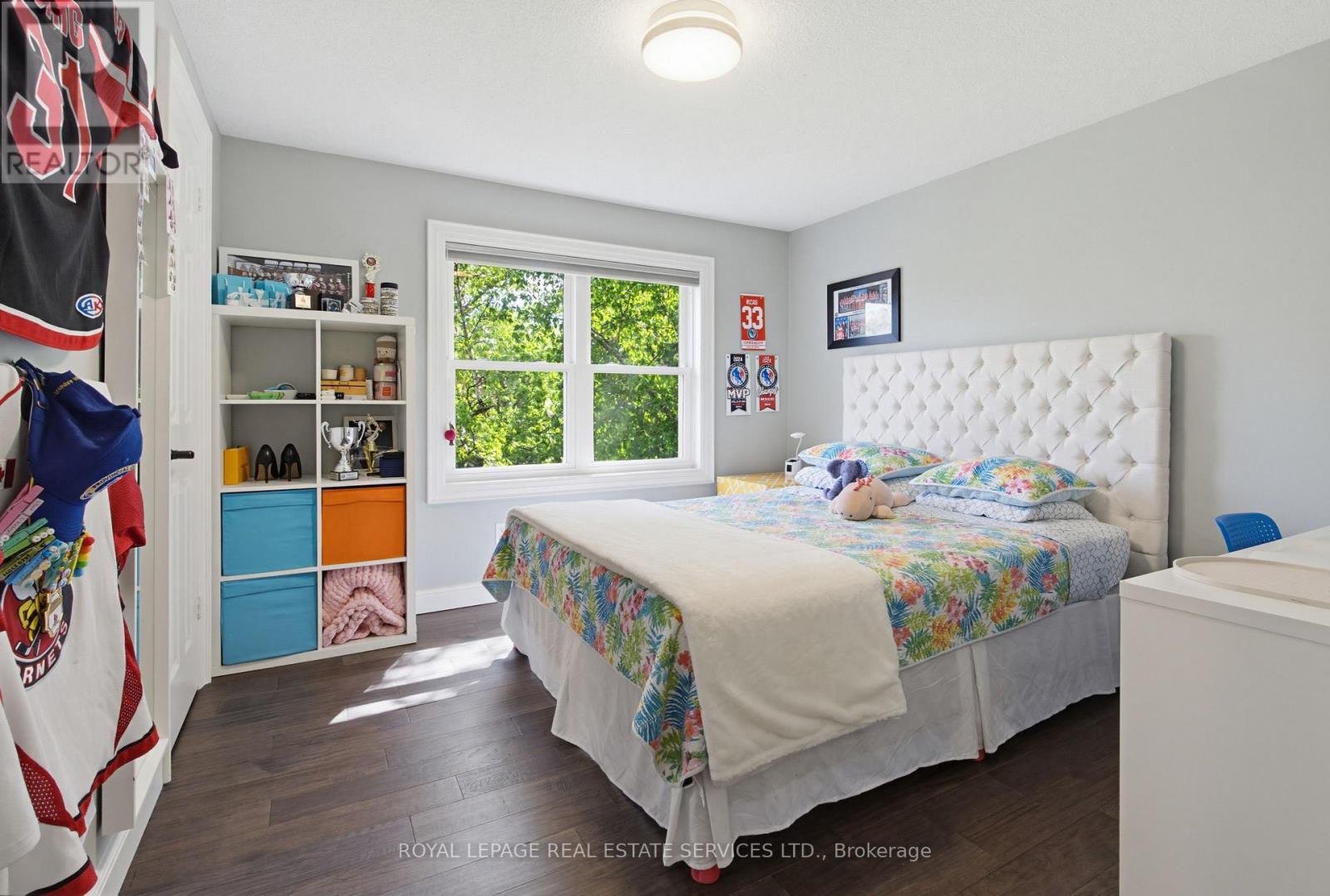 1390 Peerless Court, Oakville, ON