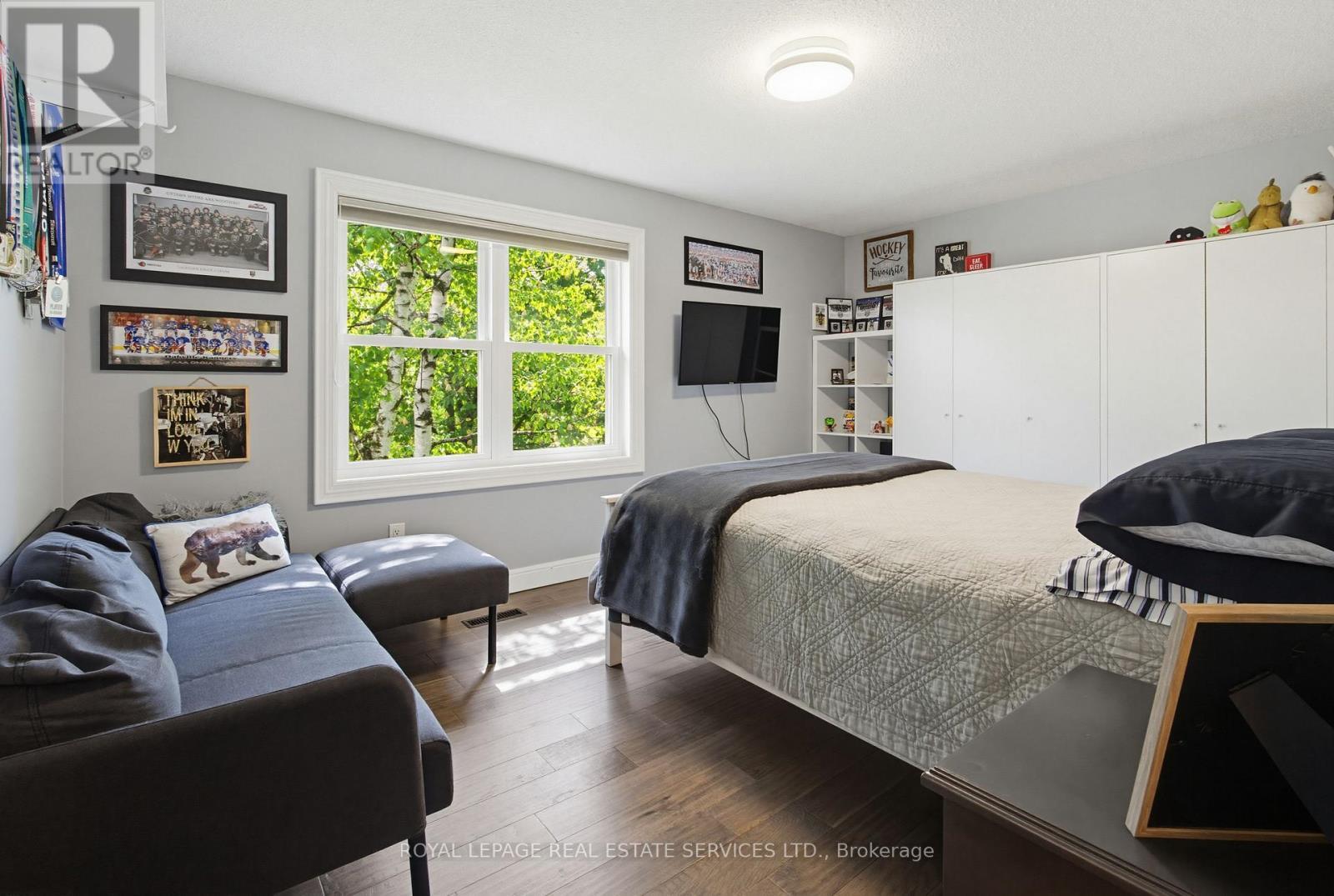 1390 Peerless Court, Oakville, ON