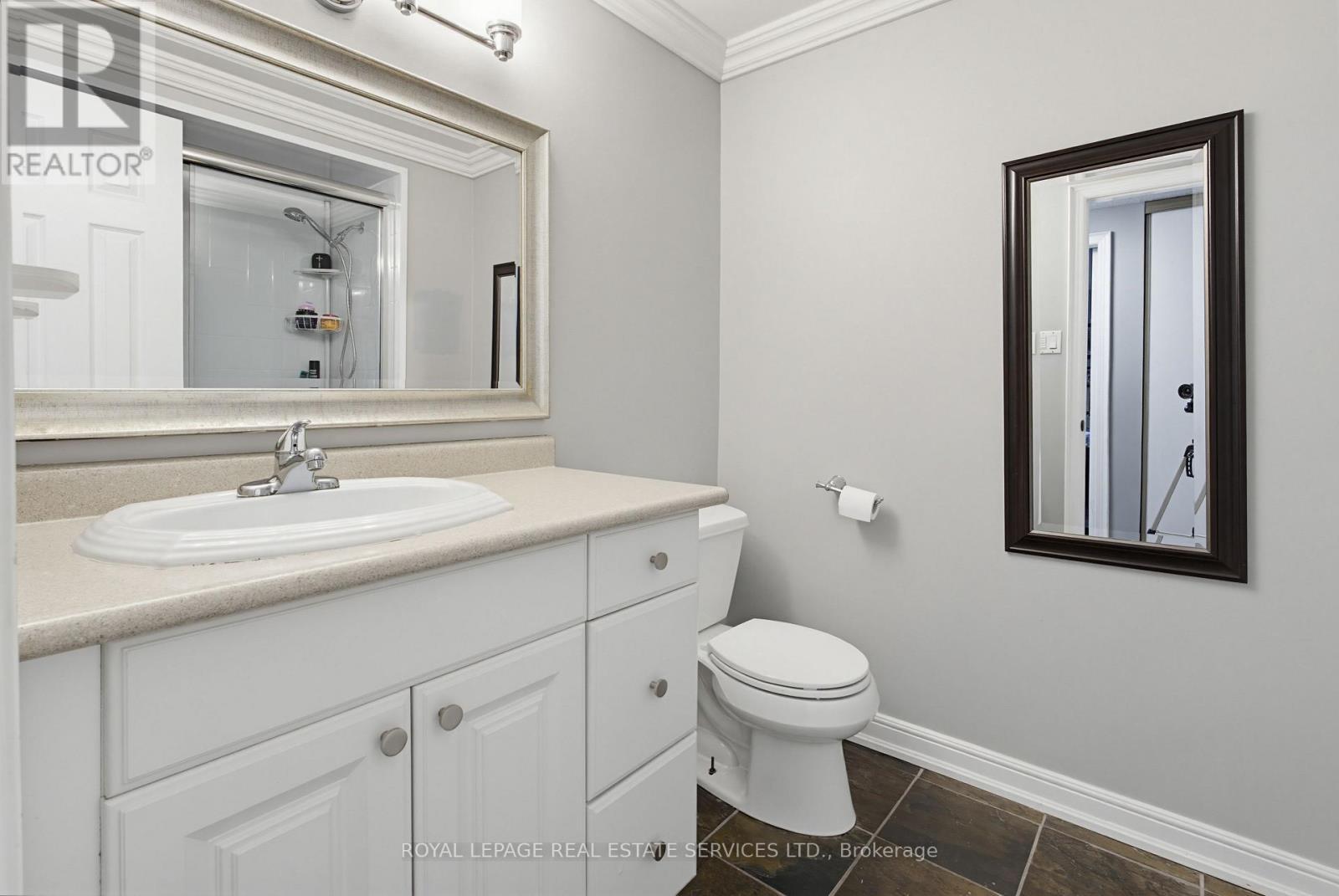 1390 Peerless Court, Oakville, ON