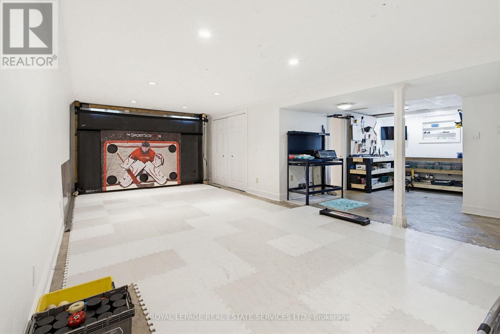 1390 Peerless Court, Oakville, ON