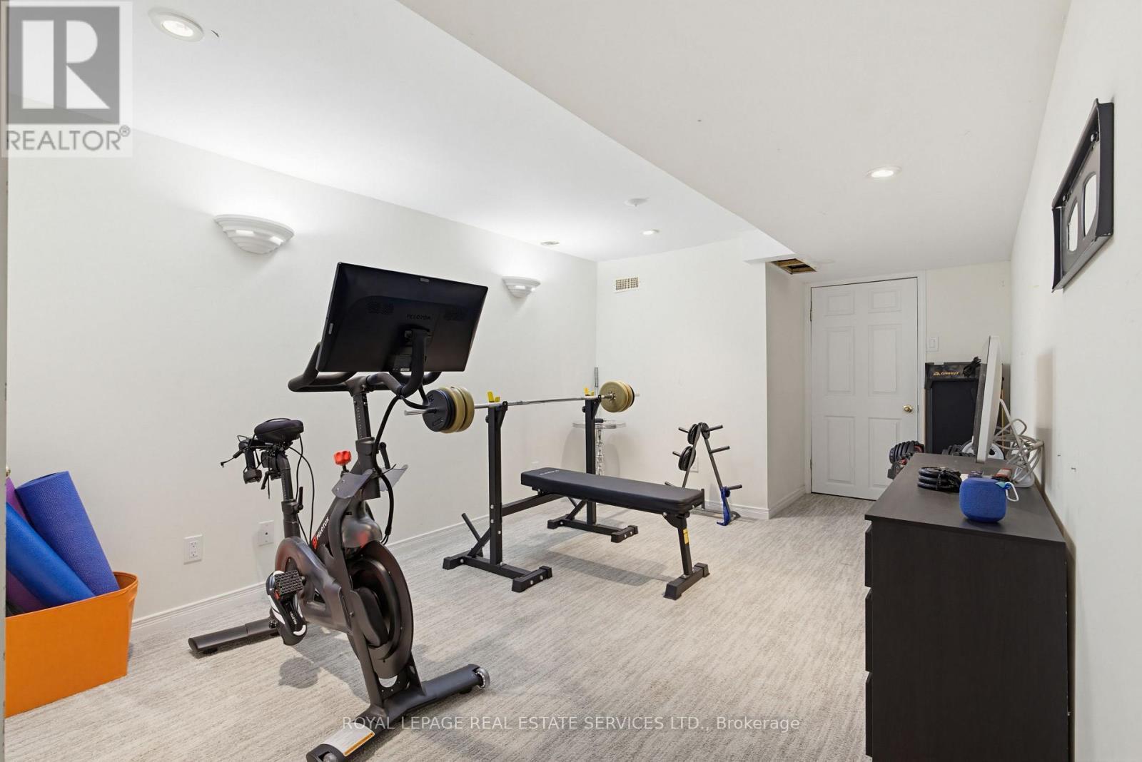 1390 Peerless Court, Oakville, ON