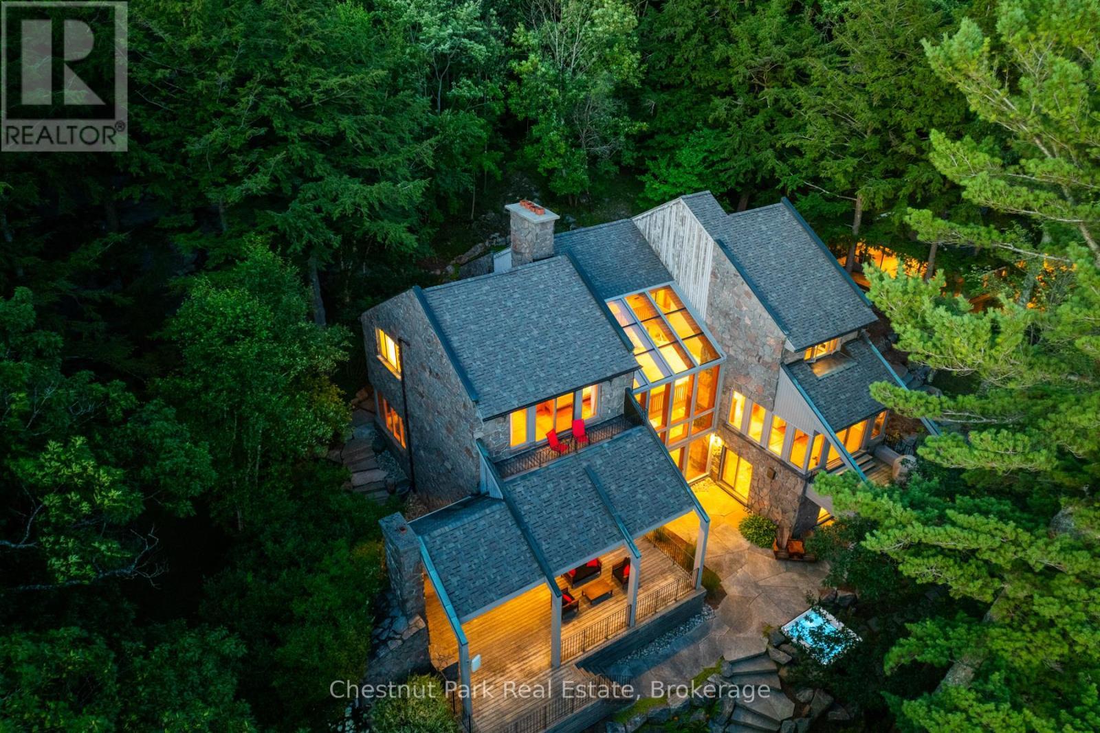 10 Wyldewood Road, Muskoka Lakes (Monck (Muskoka Lakes)), ON - Outdoor