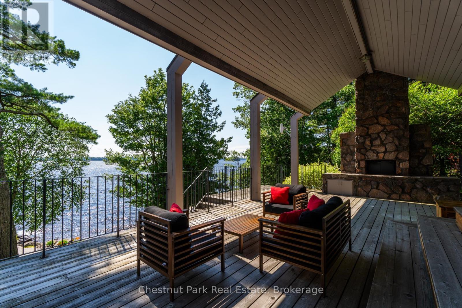 10 Wyldewood Road, Muskoka Lakes (Monck (Muskoka Lakes)), ON - Outdoor With Deck Patio Veranda With Exterior