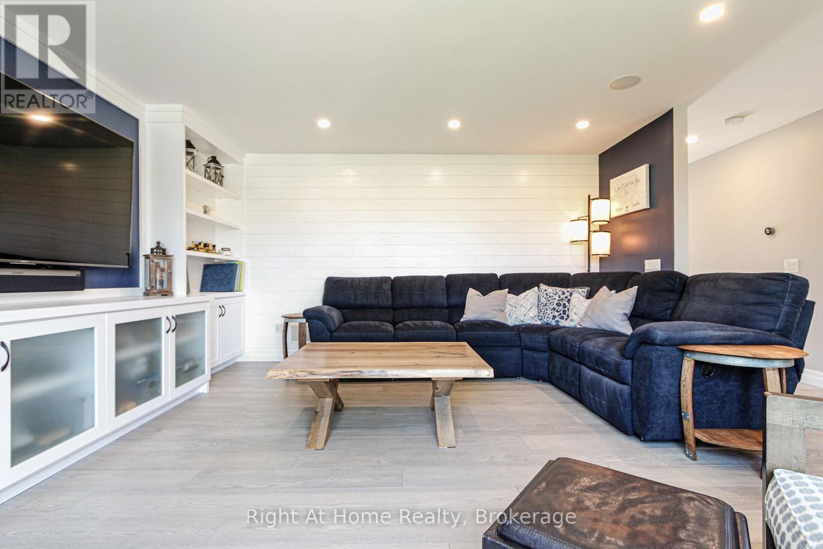 367 Golf Club Road, Hamilton, ON