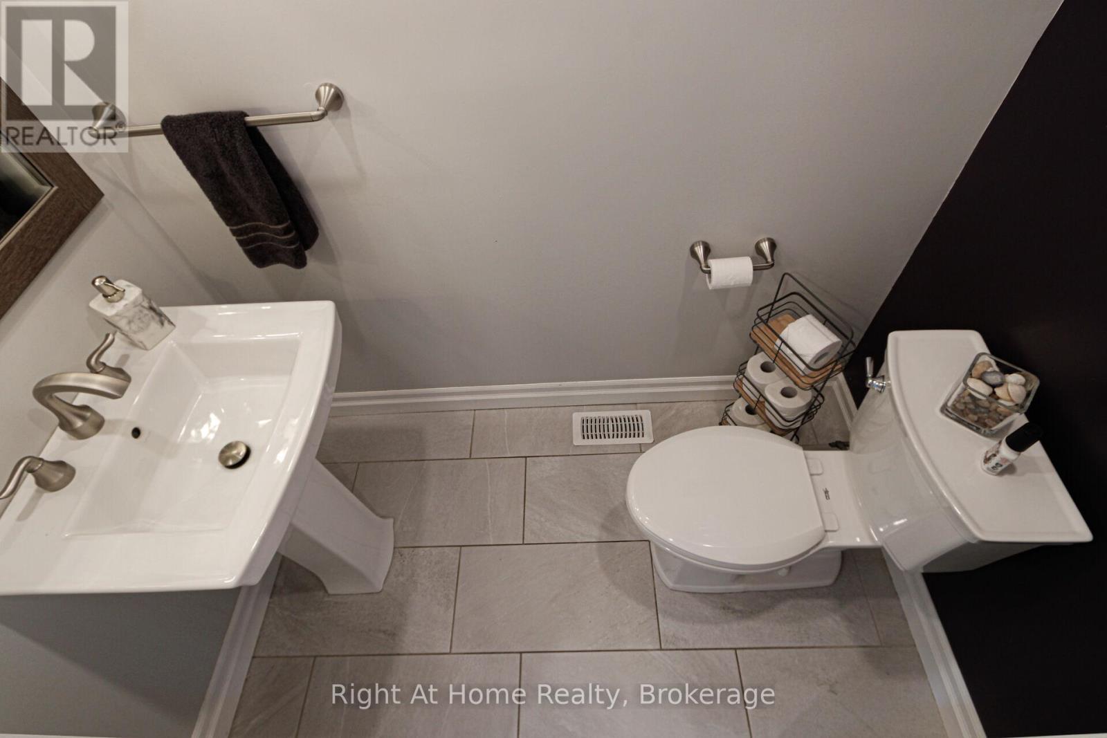 367 Golf Club Road, Hamilton, ON