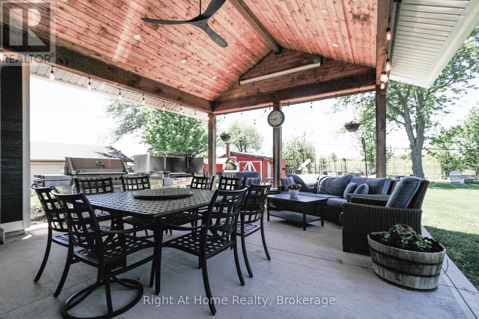 367 Golf Club Road, Hamilton, ON