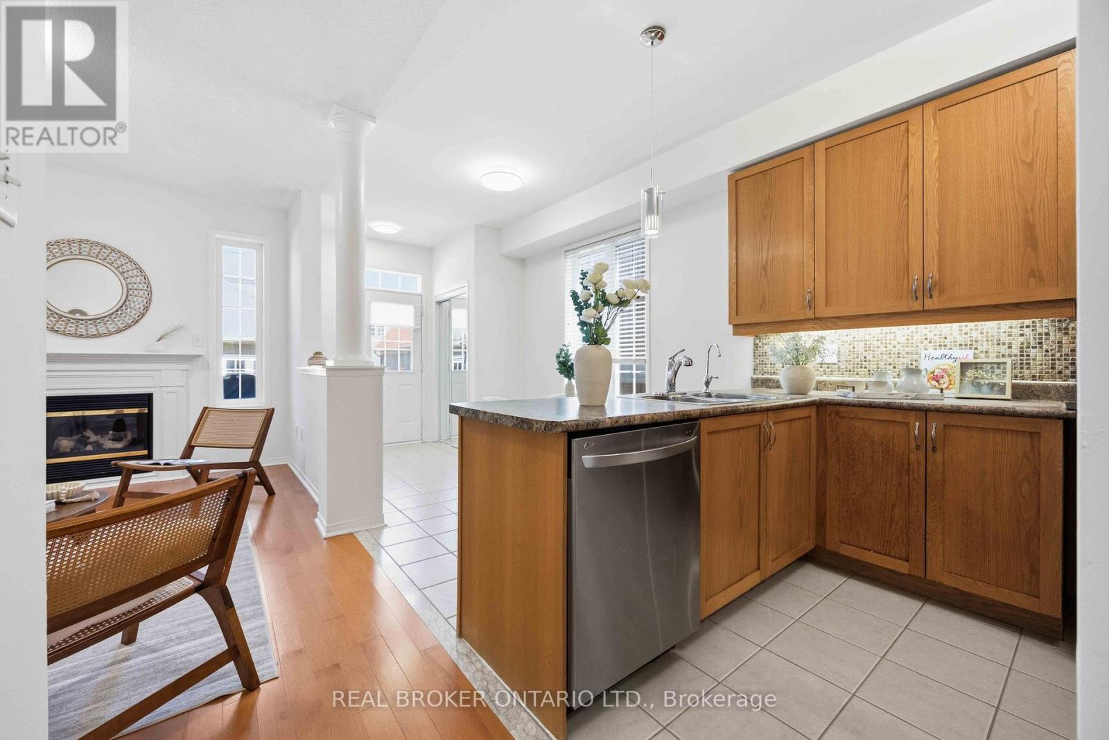3 Evaridge Drive, Markham, ON - Indoor Photo Showing Kitchen With Fireplace With Double Sink