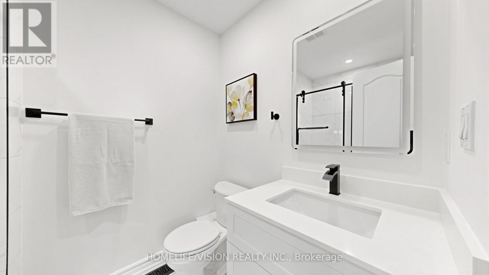 19 - 190 Harding Boulevard W, Richmond Hill, ON - Indoor Photo Showing Bathroom