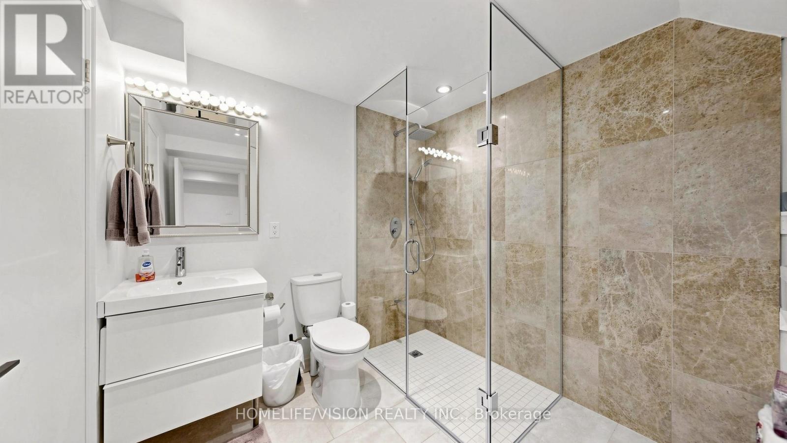 19 - 190 Harding Boulevard W, Richmond Hill, ON - Indoor Photo Showing Bathroom