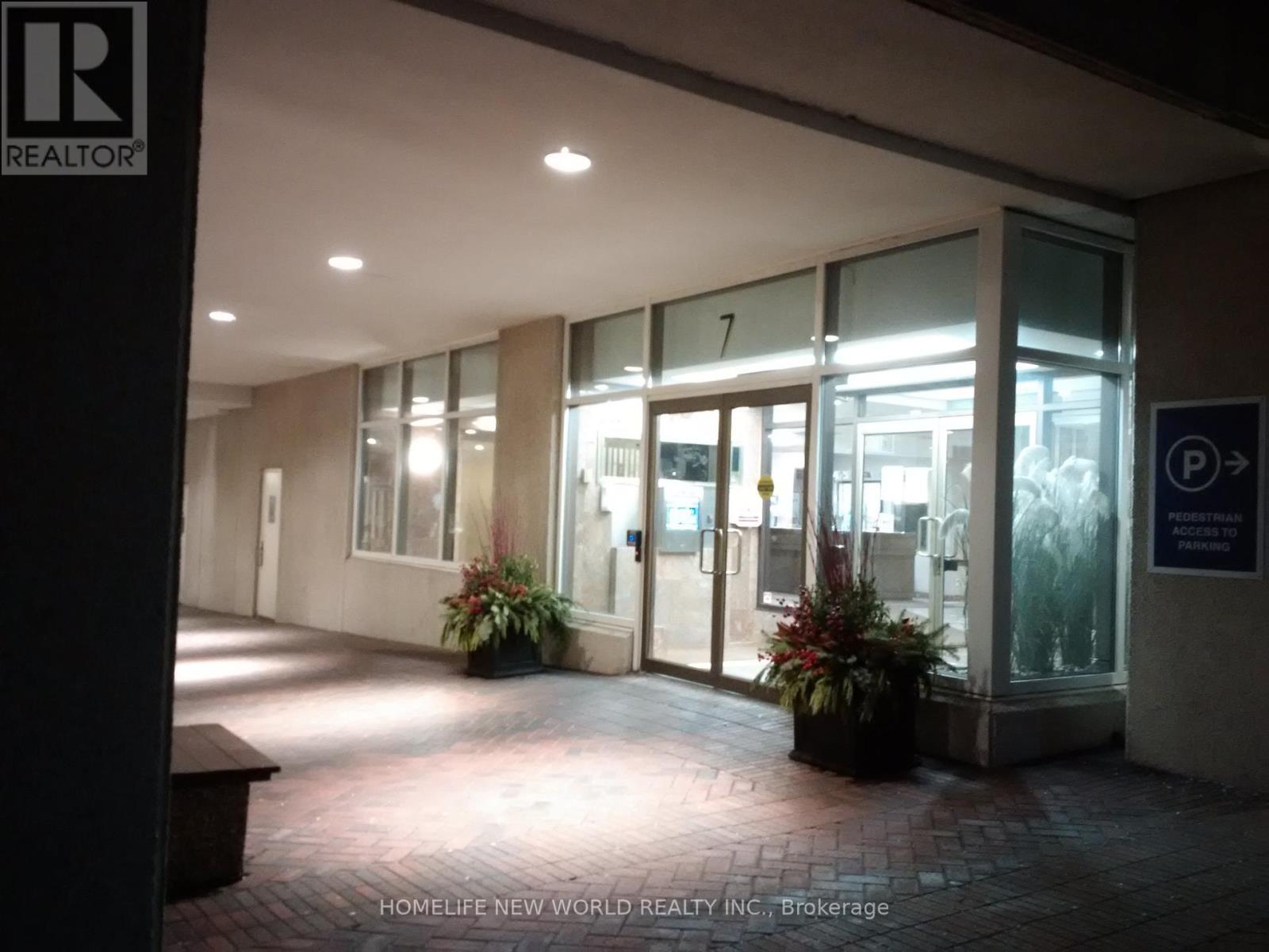 Ph-F - 7 Broadway Avenue, Toronto, ON - Indoor Photo Showing Other Room