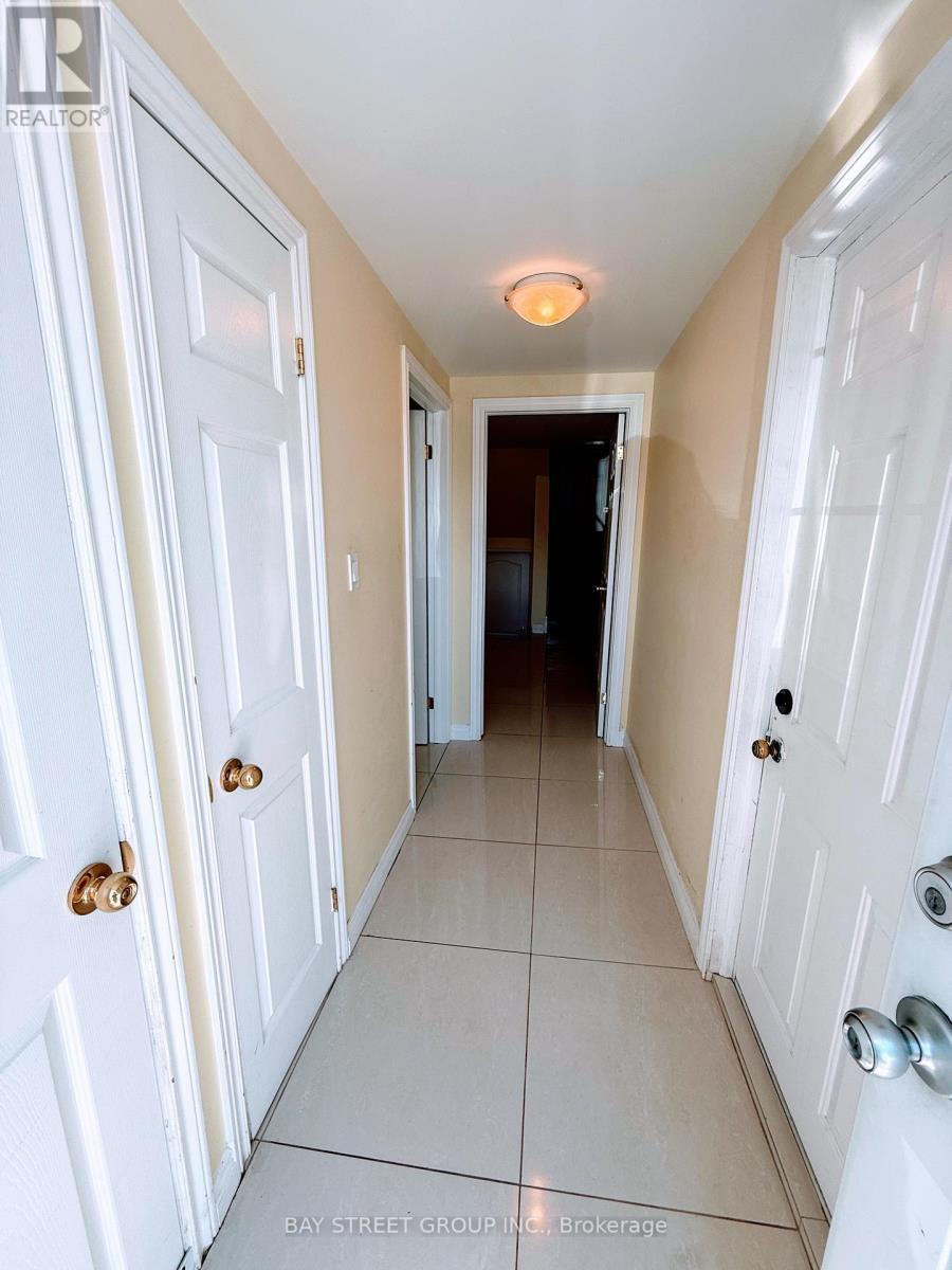 489 Fergo Avenue, Mississauga, ON - Indoor Photo Showing Other Room