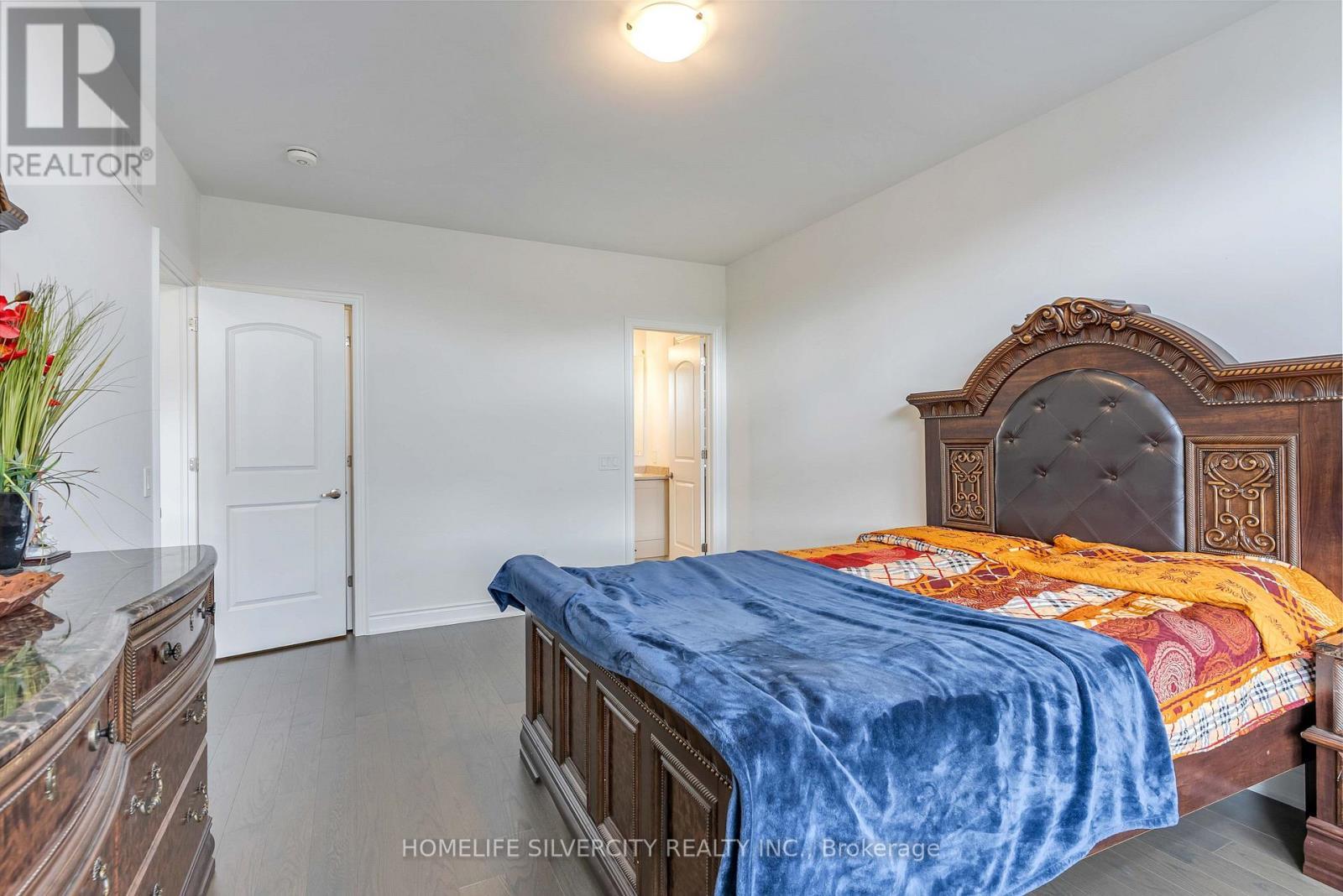 71 Raspberry Rdg Avenue, Caledon, ON - Indoor Photo Showing Bedroom