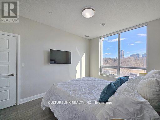 215 - 15 Water Walk Drive, Markham, ON - Indoor Photo Showing Bedroom