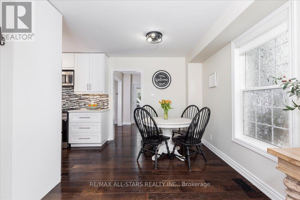 420 Centre Street, Brock, ON - Indoor Photo Showing Dining Room