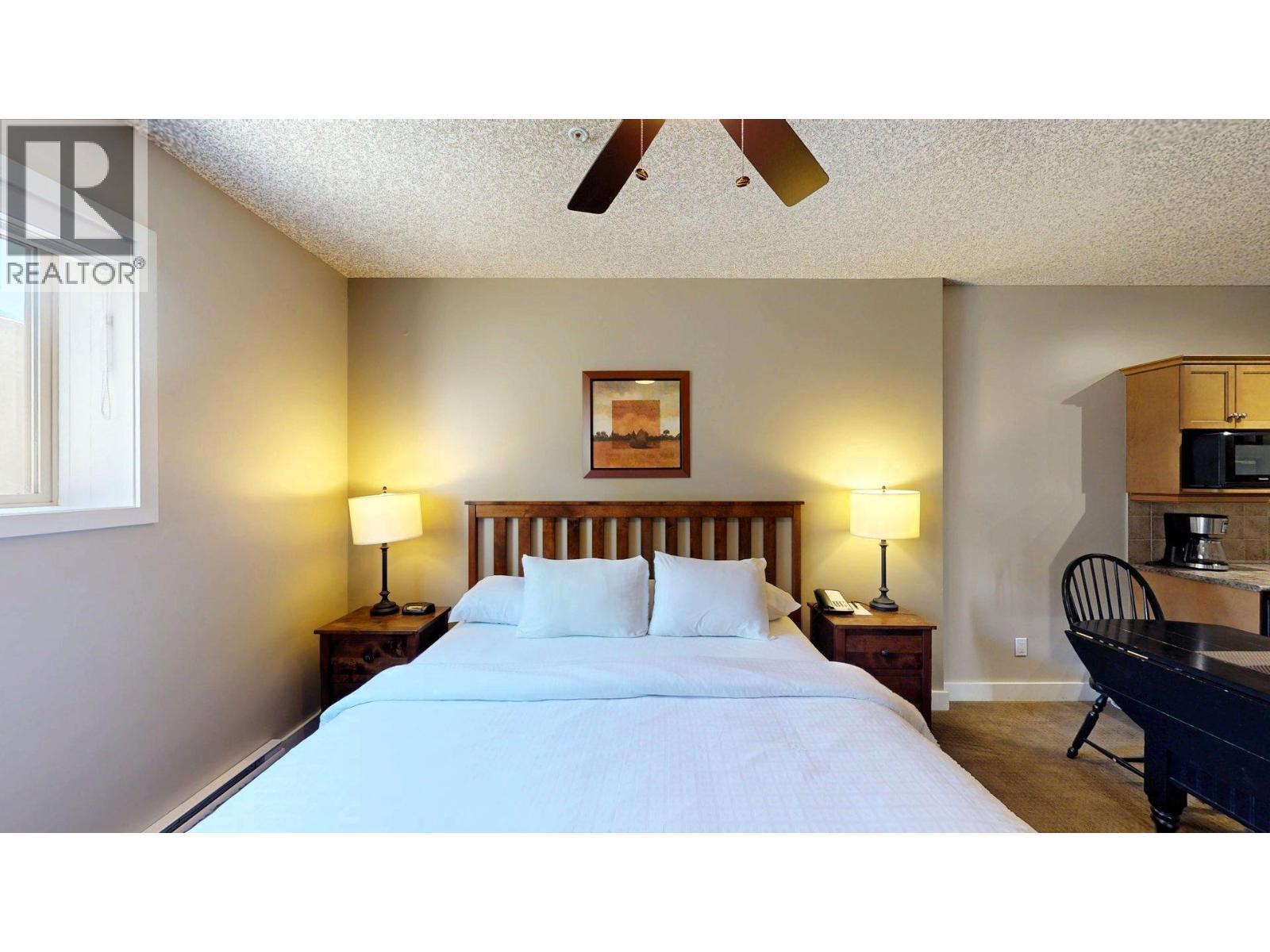 400 Bighorn Boulevard Unit# 416 K1, Radium Hot Springs, BC - Indoor Photo Showing Bedroom