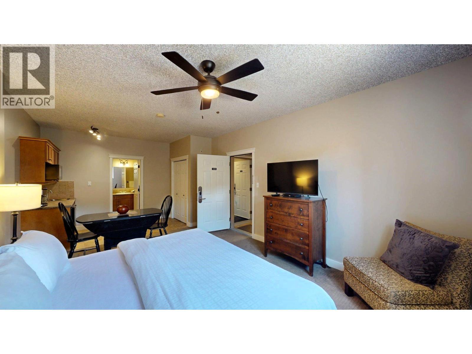400 Bighorn Boulevard Unit# 416 K1, Radium Hot Springs, BC - Indoor
