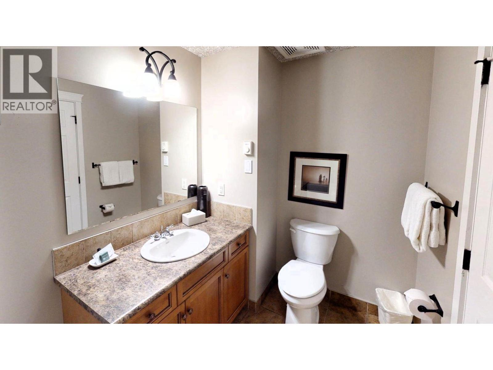 400 Bighorn Boulevard Unit# 416 K1, Radium Hot Springs, BC - Indoor Photo Showing Bathroom