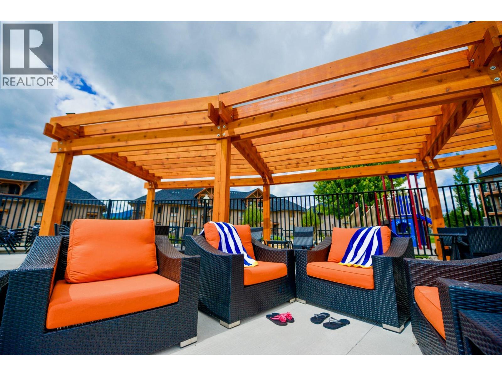 400 Bighorn Boulevard Unit# 416 K1, Radium Hot Springs, BC - Outdoor With Deck Patio Veranda With Exterior