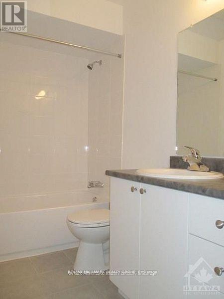 - - 84 Paddington Street, Ottawa, ON - Indoor Photo Showing Bathroom