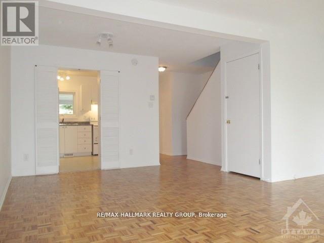 - - 84 Paddington Street, Ottawa, ON - Indoor Photo Showing Other Room