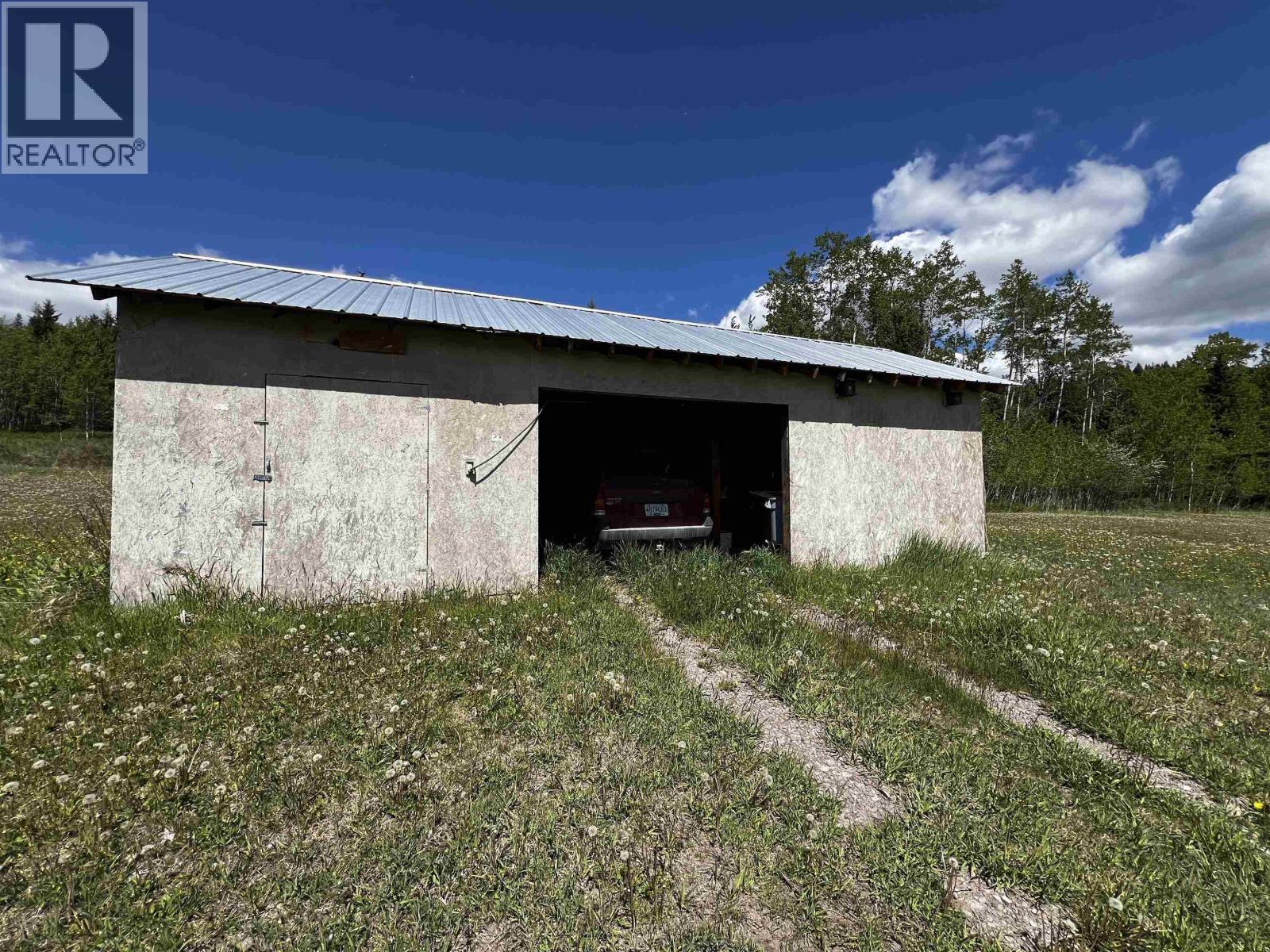 3150 Francois Lake Road, Fraser Lake, BC - Outdoor