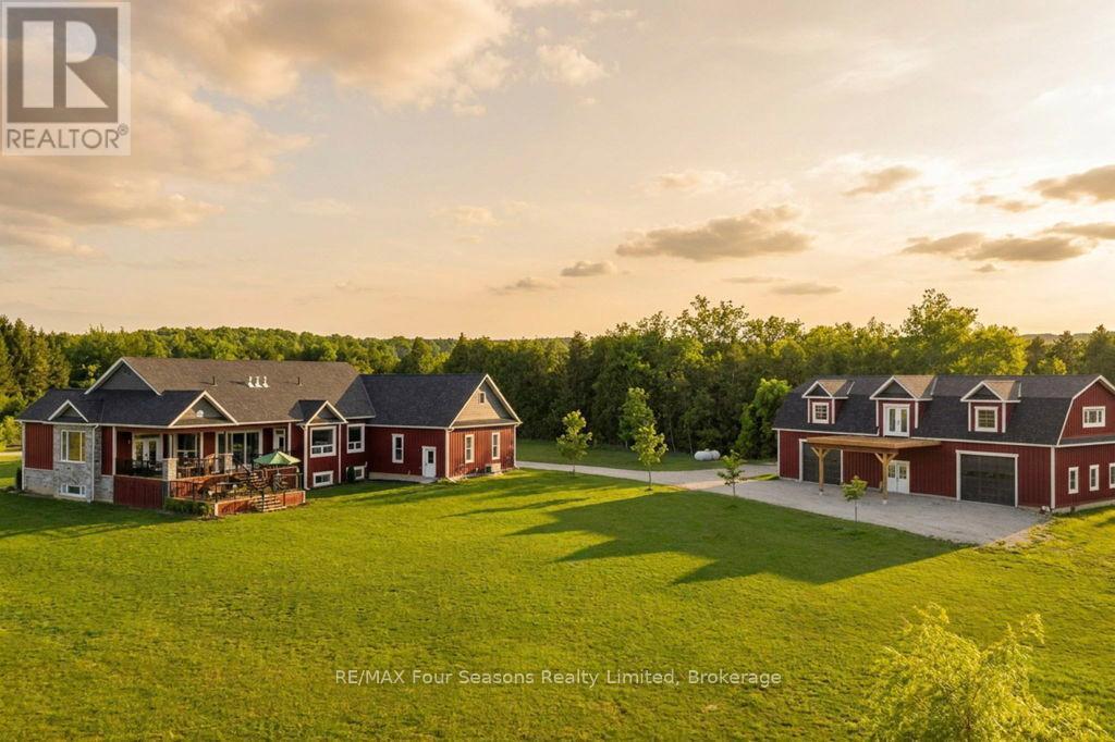 8672 County Rd 91 Road, Clearview, ON - Outdoor With Deck Patio Veranda