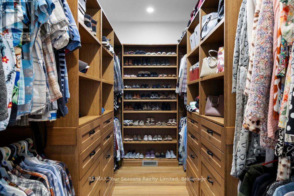 8672 County Rd 91 Road, Clearview, ON - Indoor With Storage