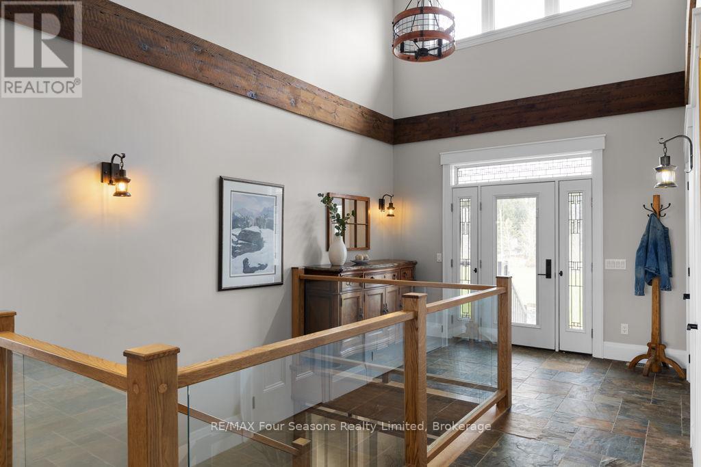 8672 County Rd 91 Road, Clearview, ON - Indoor Photo Showing Other Room