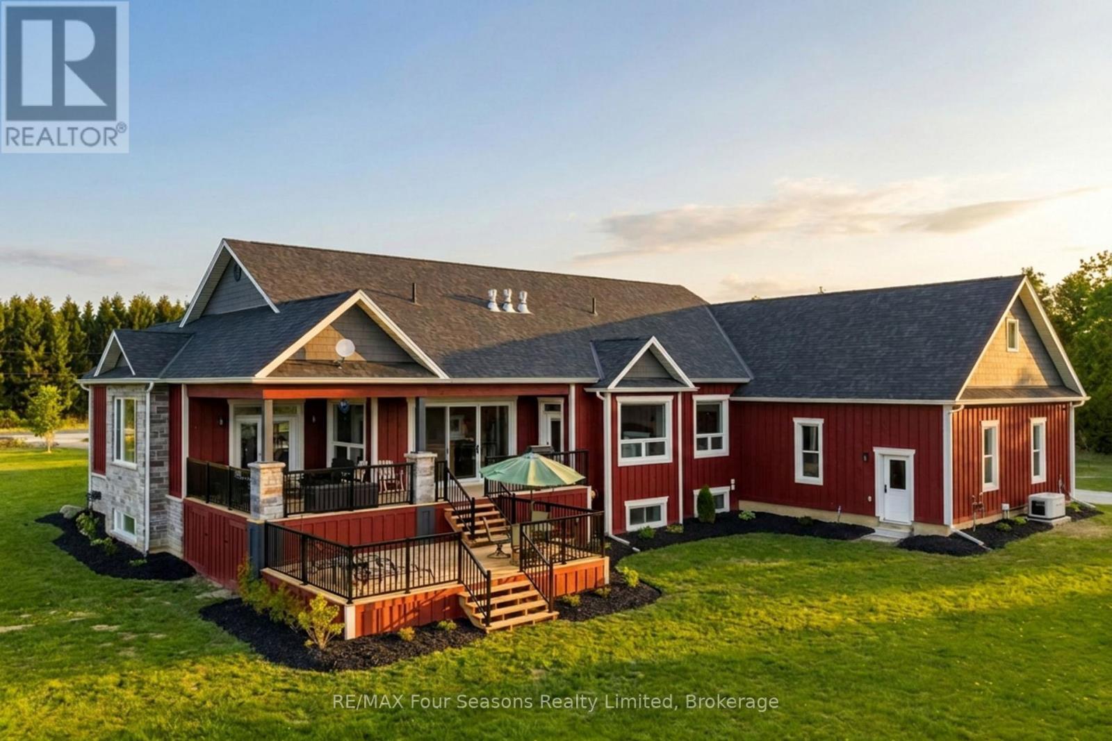 8672 County Rd 91 Road, Clearview, ON - Outdoor With Deck Patio Veranda