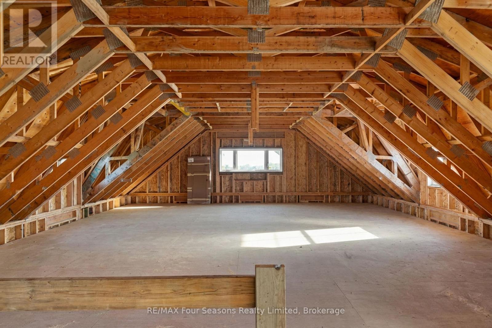 8672 County Rd 91 Road, Clearview, ON - Indoor Photo Showing Other Room