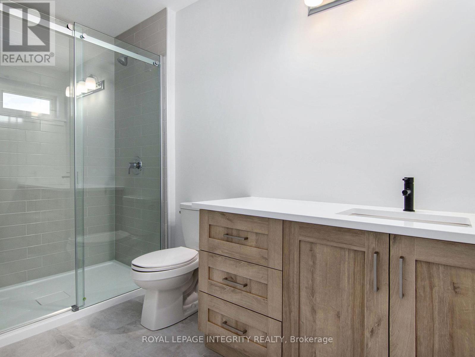6 Morrall Court, Arnprior, ON - Indoor Photo Showing Bathroom