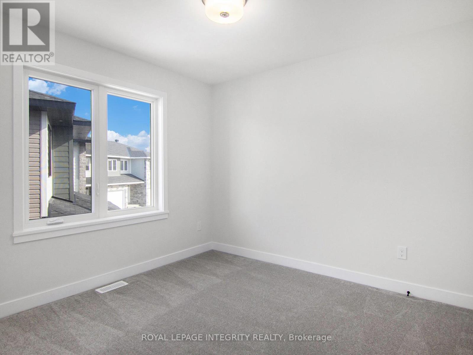 6 Morrall Court, Arnprior, ON - Indoor Photo Showing Other Room