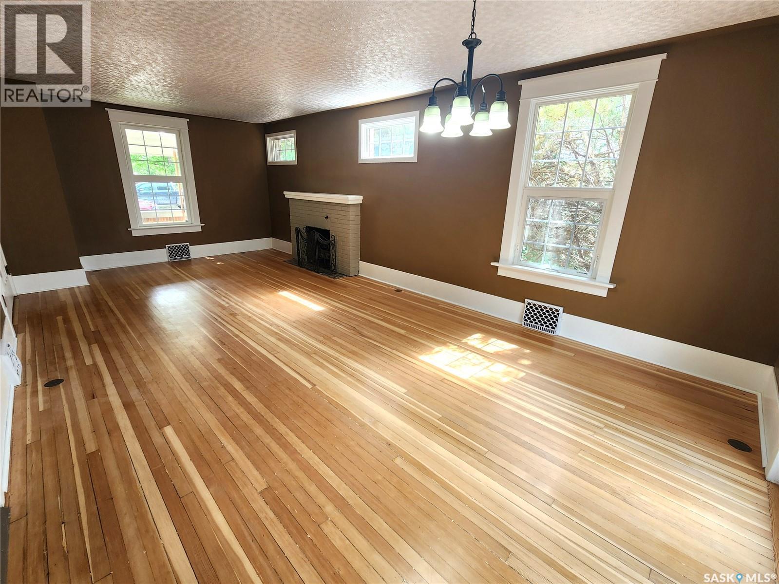 1418 2Nd Street, Estevan, SK