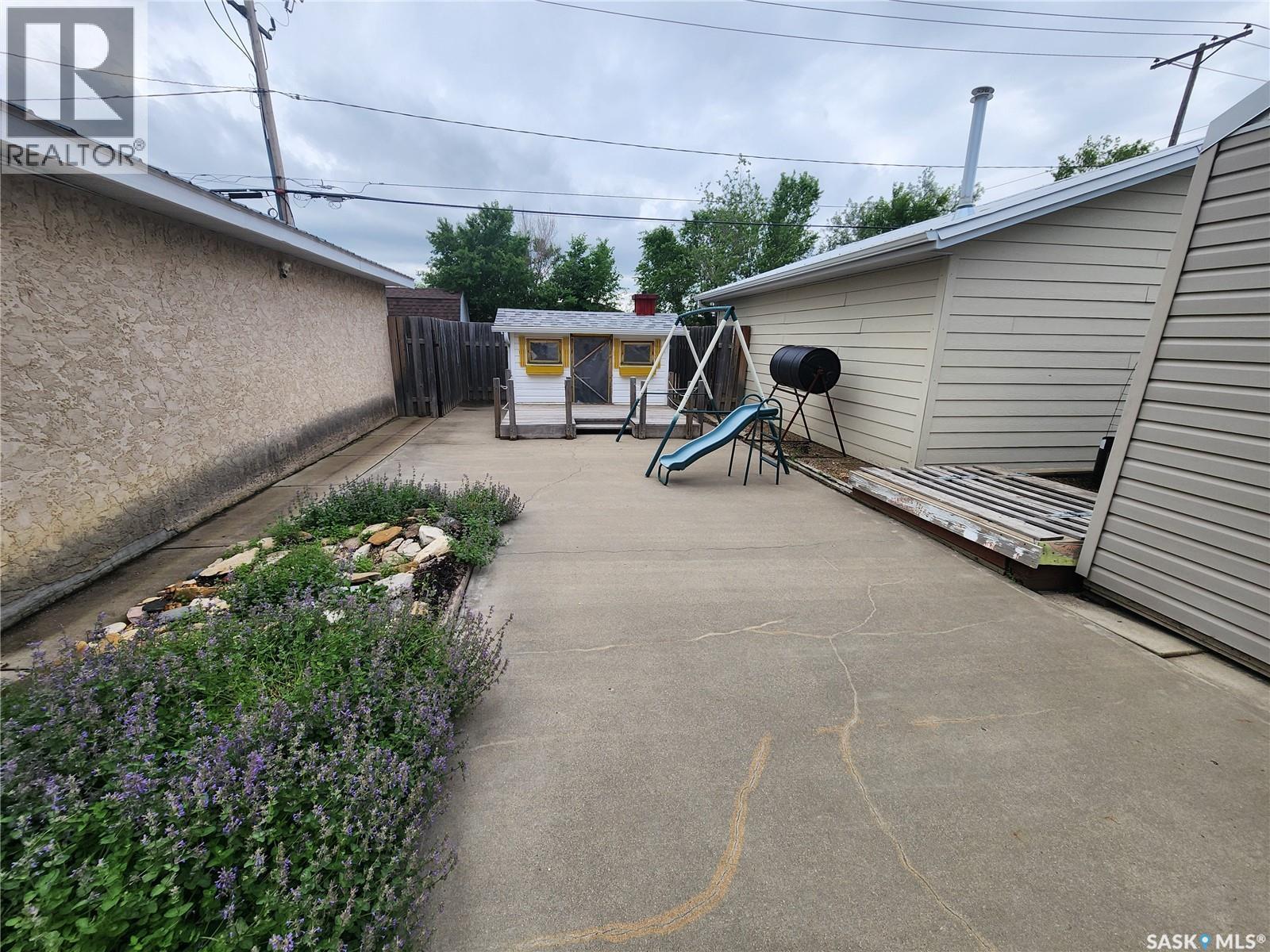 1418 2Nd Street, Estevan, SK