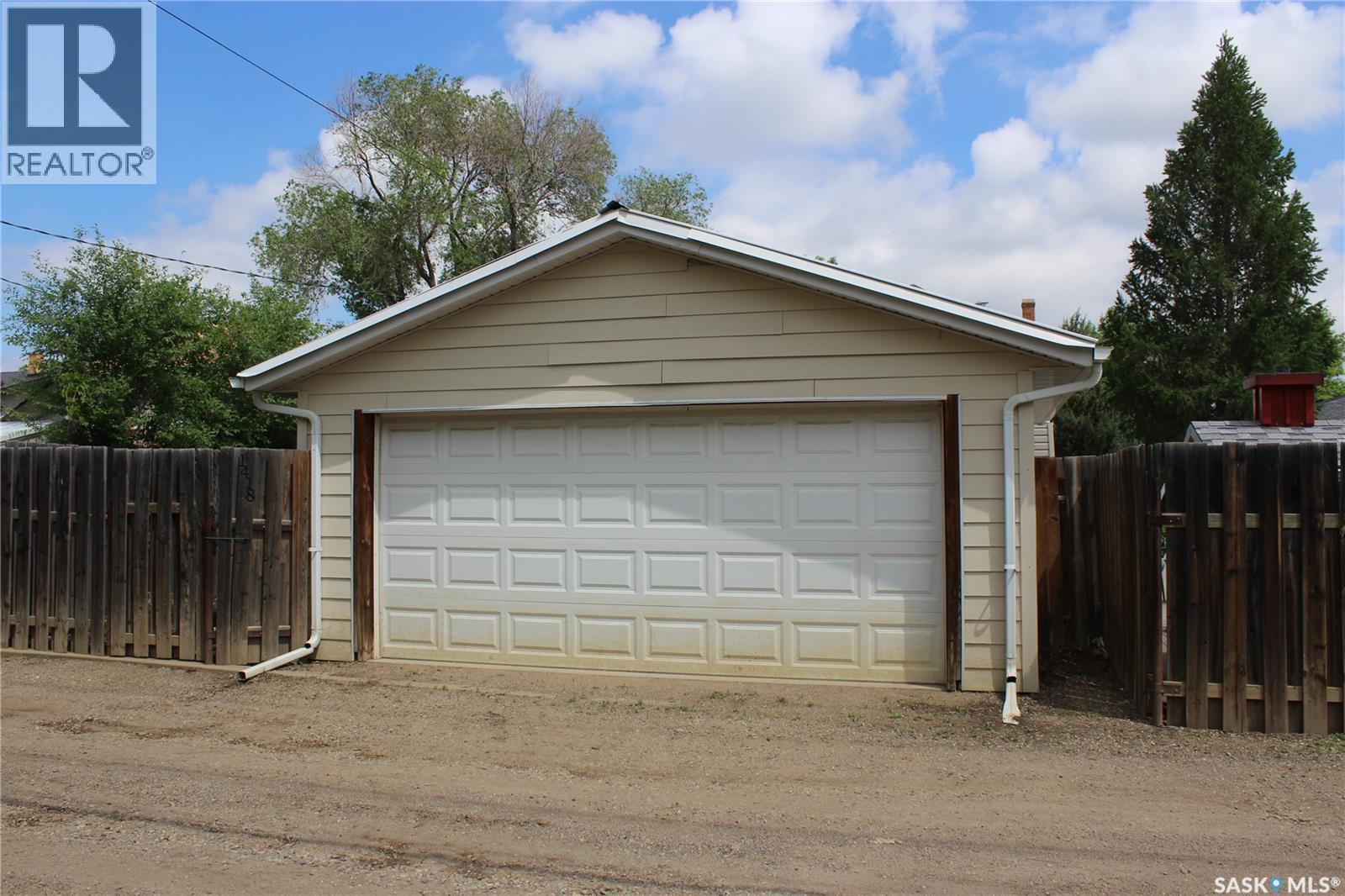 1418 2Nd Street, Estevan, SK