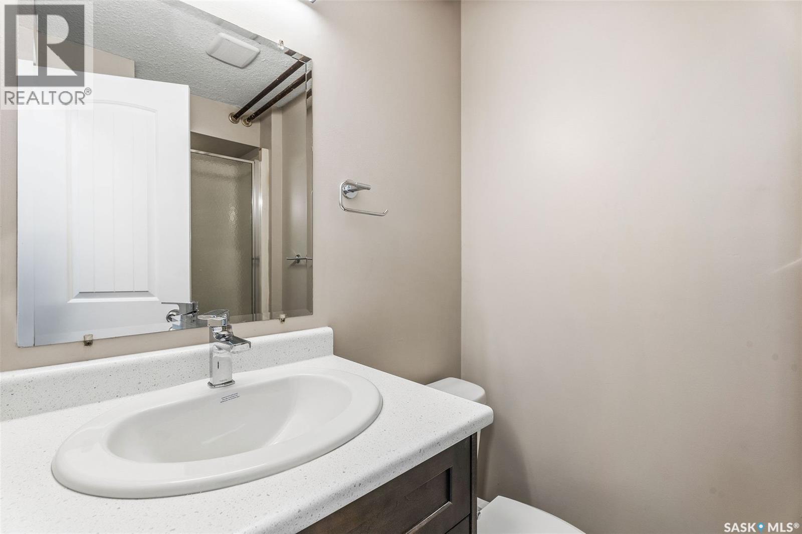 2800 Dunn Drive, Prince Albert, SK - Indoor Photo Showing Bathroom