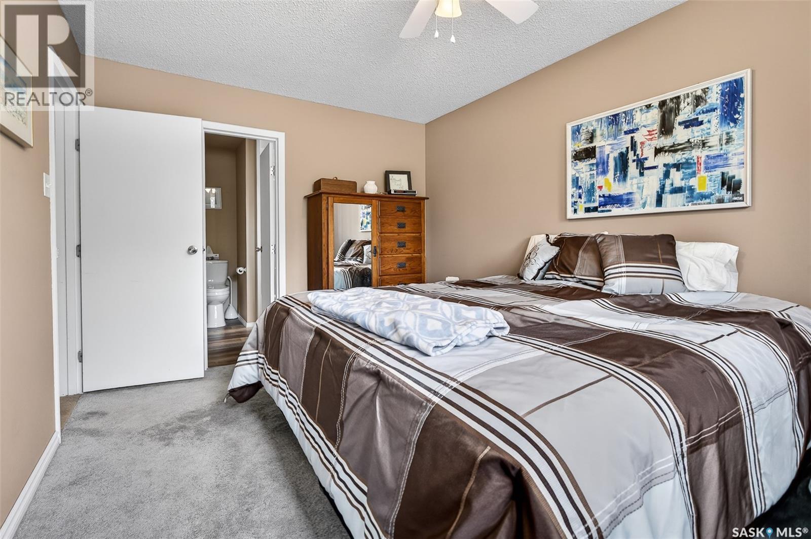 1381 Prince Crescent, Moose Jaw, SK - Indoor Photo Showing Bedroom