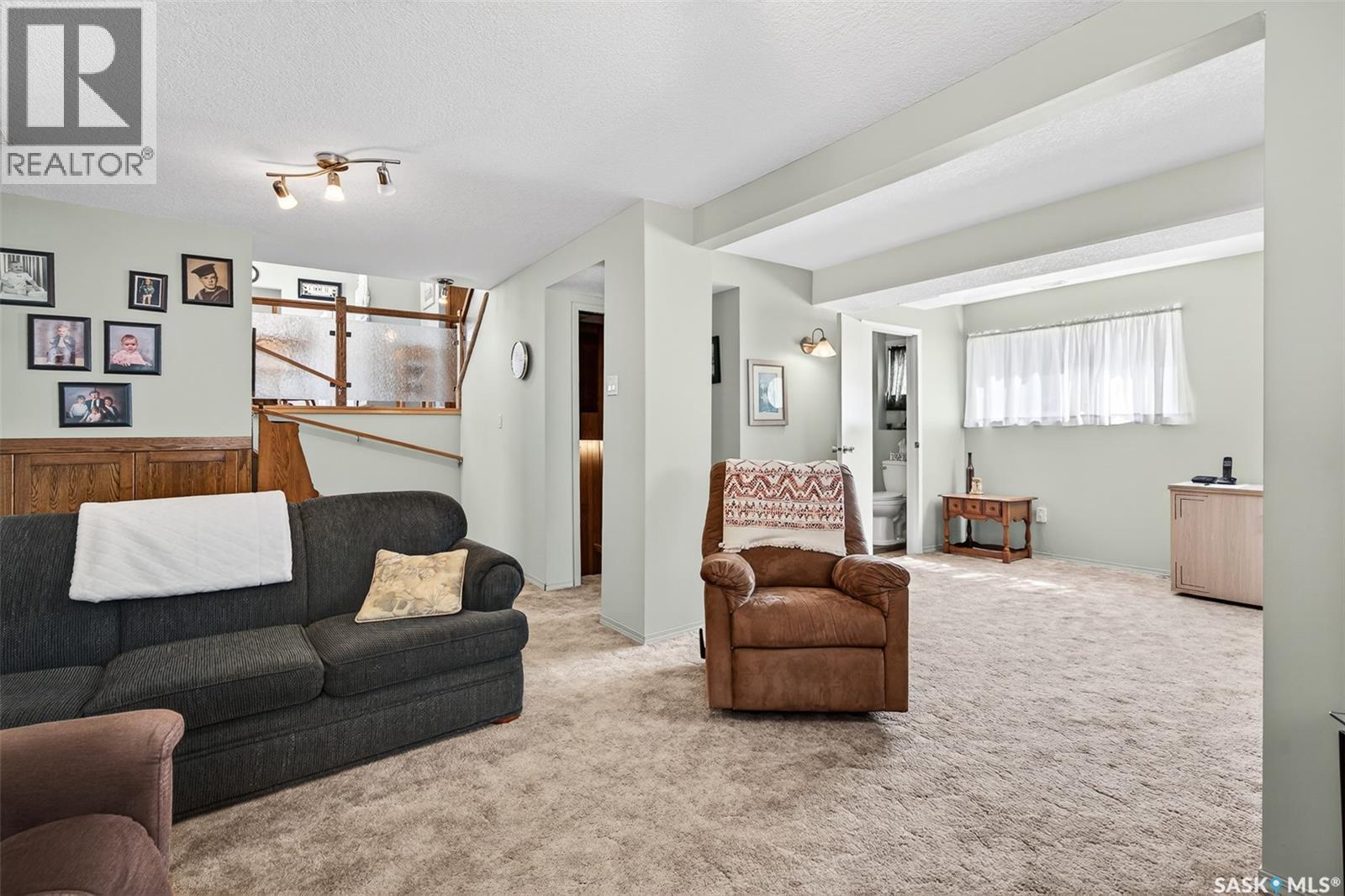 1381 Prince Crescent, Moose Jaw, SK - Indoor Photo Showing Other Room