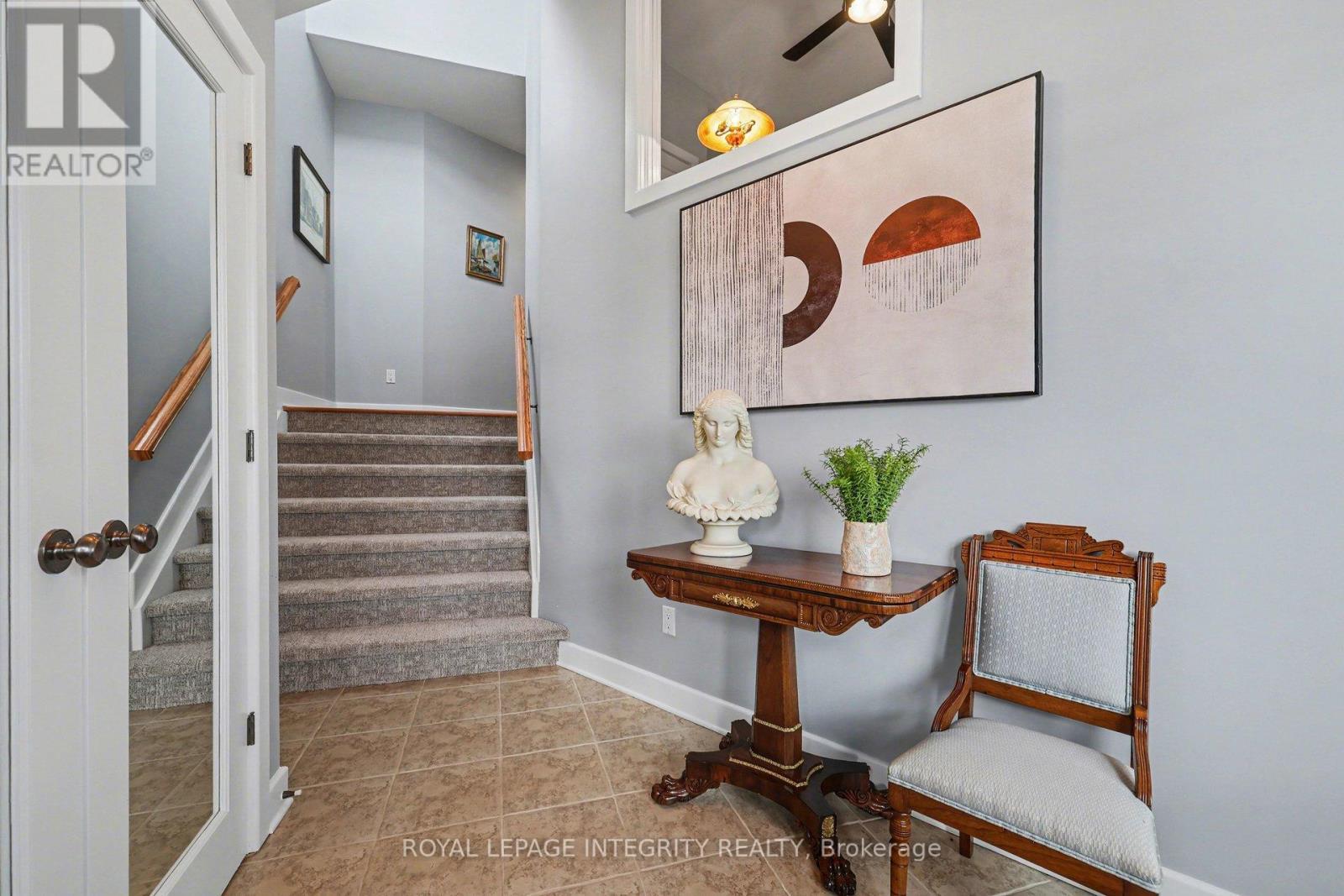 15 Marsh Sparrow Private, Ottawa, ON - Indoor Photo Showing Other Room